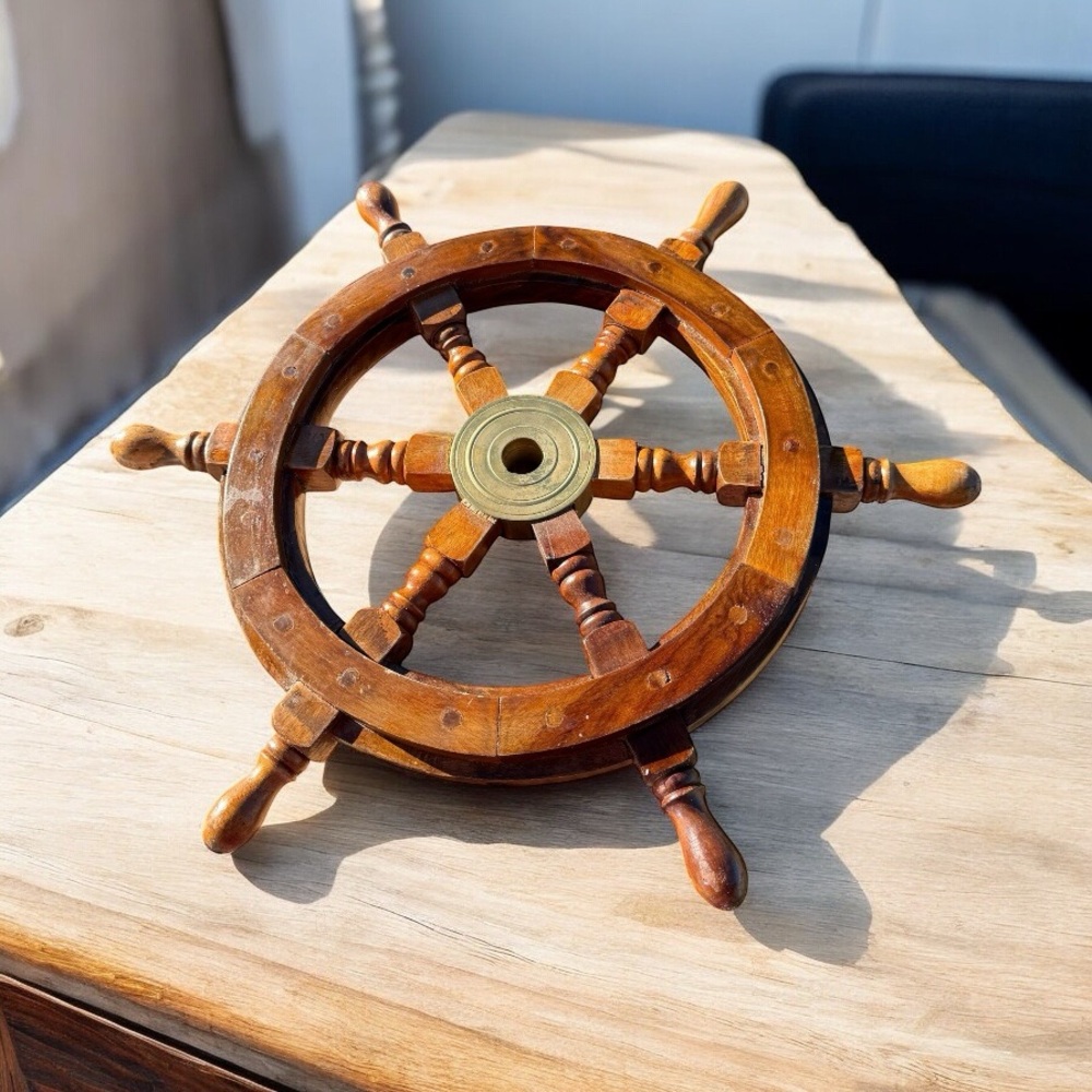 VINTAGE WOOD & BRASS SHIP’S WHEEL – 18” NAUTICAL MARITIME DECOR